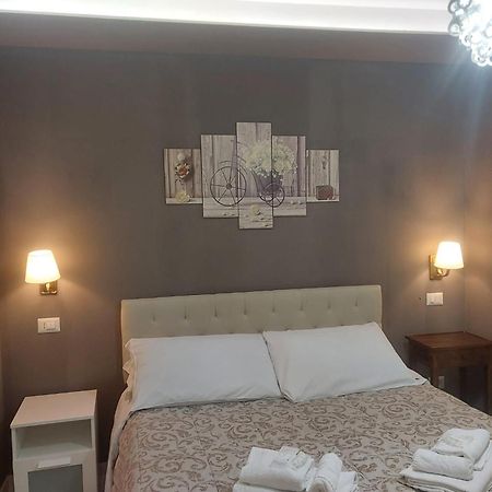 Dual Suites - 4 Posti Letto - Fiumicino Aeroporto E Fiera - Self Check-In מראה חיצוני תמונה